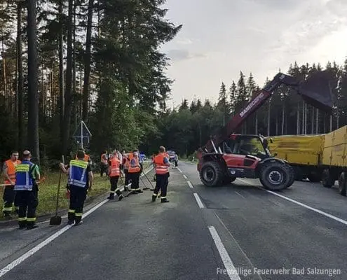 10 Tonnen Raps auf der B 285, Bad Salzungen