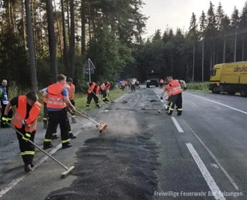 10 Tonnen Raps auf der B 285, Bad Salzungen
