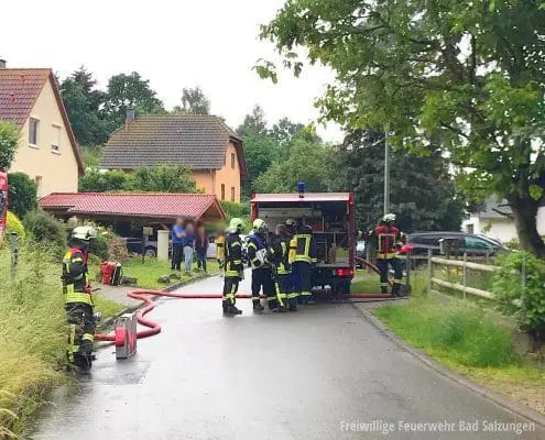 Kellerbrand in Leimbach, Feuerwehr Bad Salzungen unterstützte! Kellerbrand in Leimbach, Feuerwehr Bad Salzungen unterstützte!