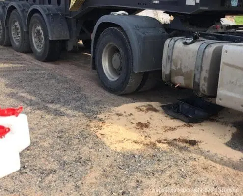 Umweltschaden nach Dieseldiebstahl in Langenfeld Umweltschaden nach Dieseldiebstahl in Langenfeld