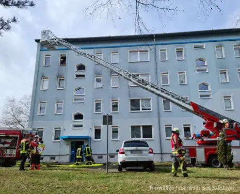 Rauchentwicklung in Mehrfamilienhaus