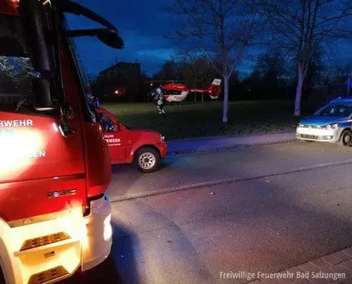 Zimmerbrand, Kleinkind und Bewohner teils schwer verletzt! Zimmerbrand, Kleinkind und Bewohner teils schwer verletzt!