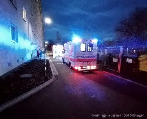 Zimmerbrand, Kleinkind und Bewohner teils schwer verletzt! Zimmerbrand, Kleinkind und Bewohner teils schwer verletzt!