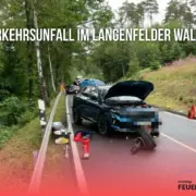 Verkehrsunfall im Langenfelder Wald