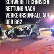 Schwere technische Rettung nach Verkehrsunfall auf der B62