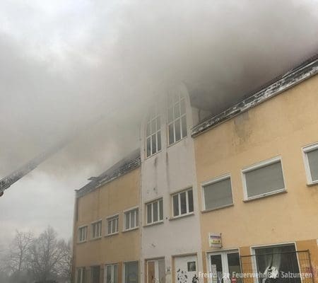Dachstuhlbrand im ehemaligen Ärtzehaus Bad Salzungen