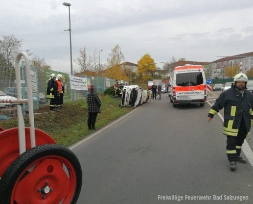 Verkehrsunfall - Drei Personen werden verletzt!