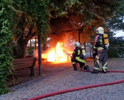 Brand Bänke Haunscher Hof